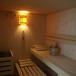 La Hotel 2*