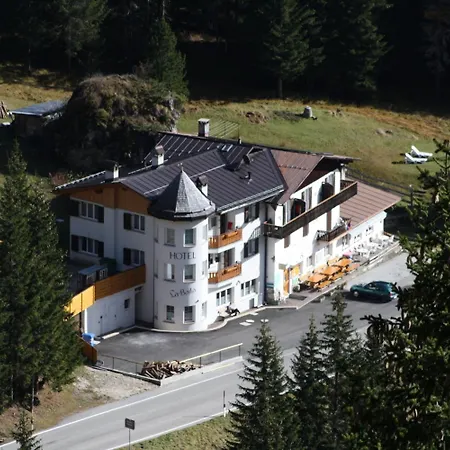 La Hotel