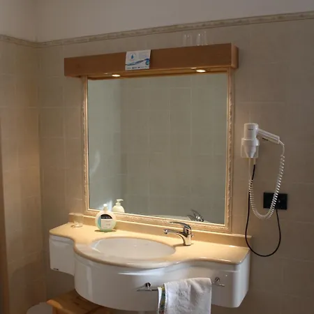 La Hotel 2*