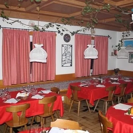 Ristorante La Baita Hotel 2*